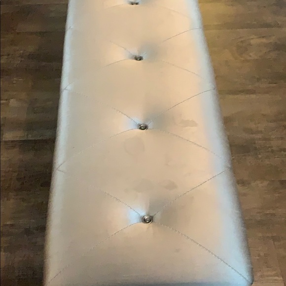 Bench - Picture 2 of 3